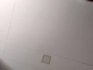 Chatelainewhore Chaturbate stream image from April 12, 2026