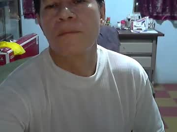 Genuino2019 Chaturbate stream image from April 12, 2026