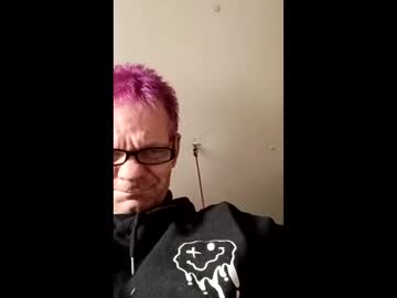 Phipper420 Chaturbate stream image from April 12, 2026