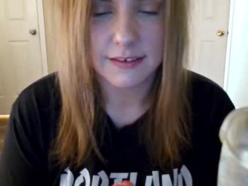 Tinywithtiddies Chaturbate stream image from April 12, 2026