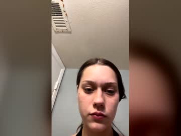 Brattezz Chaturbate stream image from April 12, 2026