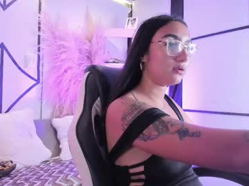 Kendallmeyers Chaturbate stream image from April 12, 2026