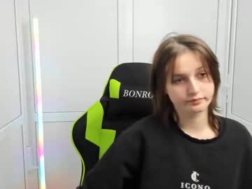 Elara_Muse Chaturbate stream image from April 12, 2026