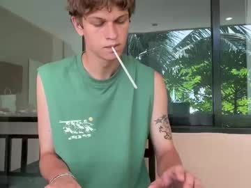 Maxim_Burn Chaturbate stream image from April 12, 2026