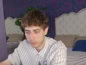 Milkhunter_ Chaturbate stream image from April 12, 2026