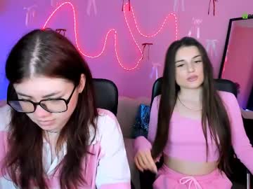 Bonnie_Crystal Chaturbate stream image from April 12, 2026