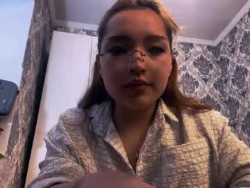 Eleonoratompson Chaturbate stream image from April 12, 2026