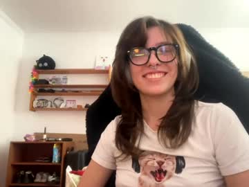 Faintpeach Chaturbate stream image from April 12, 2026