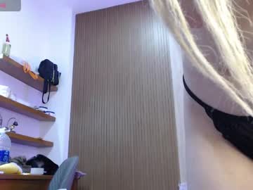 Jee_Ssu Chaturbate stream image from April 12, 2026