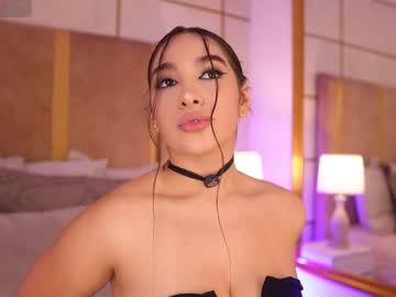 Lyrabellini Chaturbate stream image from April 12, 2026
