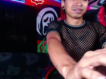 Evedollx Chaturbate stream image from April 12, 2026