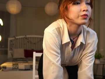 Treenabatey Chaturbate stream image from April 12, 2026