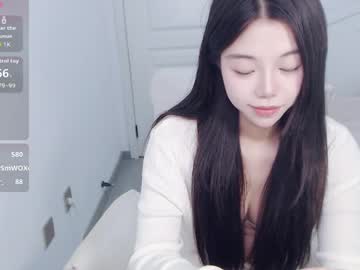 Yaoyaoliu Chaturbate stream image from April 12, 2026