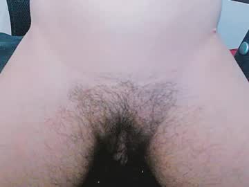 Yuyito15 Chaturbate stream image from April 12, 2026