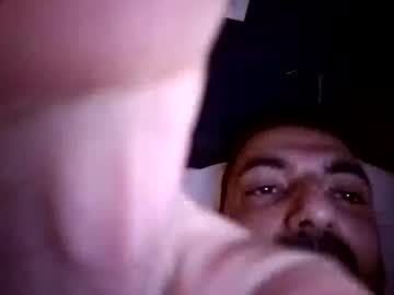 Friendswithbenefitsbe Chaturbate stream image from April 12, 2026