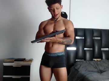 Erosscott Chaturbate stream image from April 13, 2026