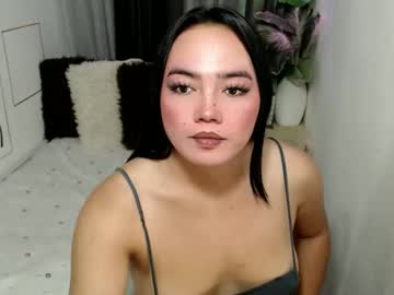 Jeanwants2play Chaturbate stream image from April 13, 2026
