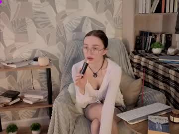 Lorettedarsi Chaturbate stream image from April 13, 2026