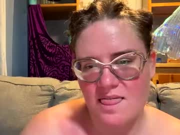Harlequincurve Chaturbate stream image from April 13, 2026