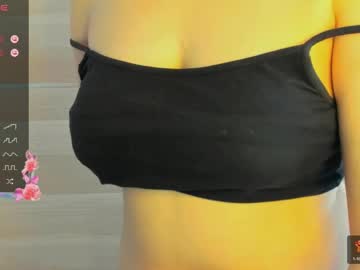 Bella__Ramsey Chaturbate stream image from April 13, 2026