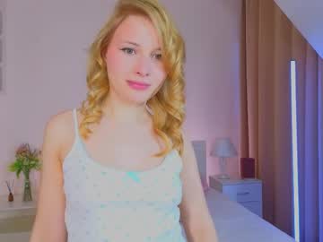 Wekittycluby Chaturbate stream image from April 13, 2026