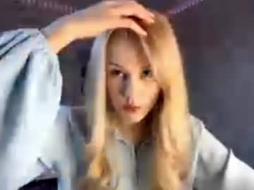 Leealaya Chaturbate stream image from April 13, 2026