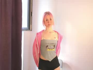 Ohpeliadark Chaturbate stream image from April 13, 2026