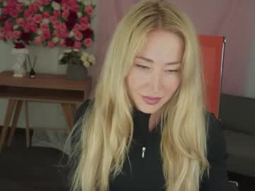 Astramonroe Chaturbate stream image from April 13, 2026