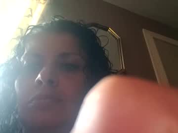 Juicymommies Chaturbate stream image from April 13, 2026
