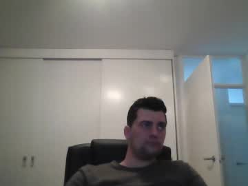 Lillbiatch Chaturbate stream image from April 13, 2026