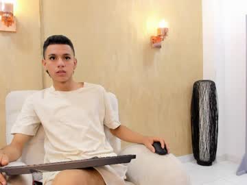 Maximuss_19 Chaturbate stream image from April 13, 2026