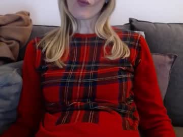 Hornyssima Chaturbate stream image from April 13, 2026