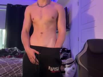 Leandream19 Chaturbate stream image from April 13, 2026