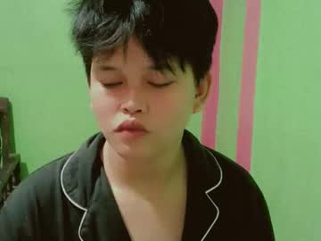 Chennybbgirl Chaturbate stream image from April 13, 2026