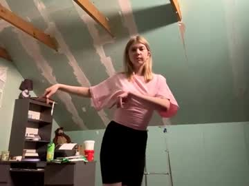 Glyndabrierre Chaturbate stream image from April 13, 2026
