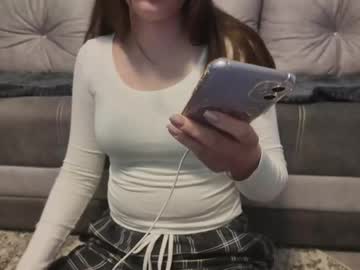 Skylarmae0 Chaturbate stream image from April 13, 2026