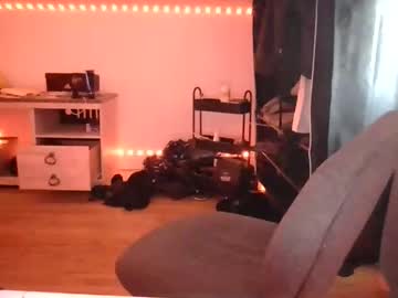Ezzteban935 Chaturbate stream image from April 13, 2026