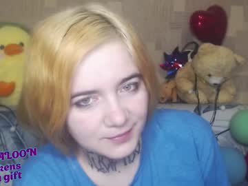 Mustardgirl Chaturbate stream image from April 13, 2026