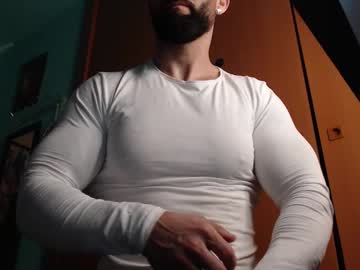 Bigstallone Chaturbate stream image from April 13, 2026