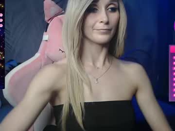Strongalice Chaturbate stream image from April 13, 2026