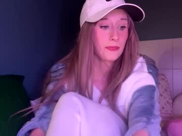 Meadowmoon3 Chaturbate stream image from April 14, 2026