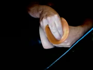 Midwestfunboy Chaturbate stream image from April 14, 2026