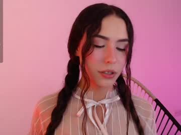 Lzzyink Chaturbate stream image from April 14, 2026