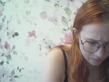 Eveliina_Shy Chaturbate stream image from April 14, 2026
