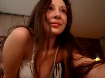 Jen_Go Chaturbate stream image from April 14, 2026