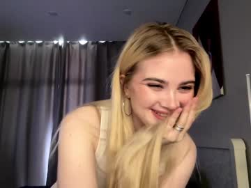 Kirtova Chaturbate stream image from April 14, 2026