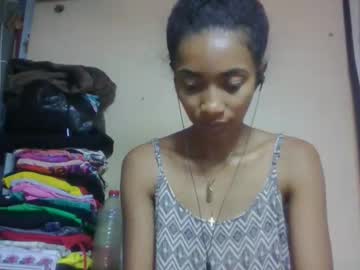 Ninaeaa Chaturbate stream image from April 14, 2026