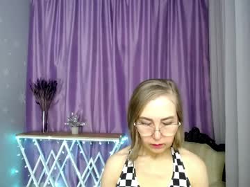 Queen_A_N_I Chaturbate stream image from April 14, 2026