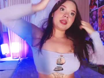 Cloey_Bentley Chaturbate stream image from April 14, 2026