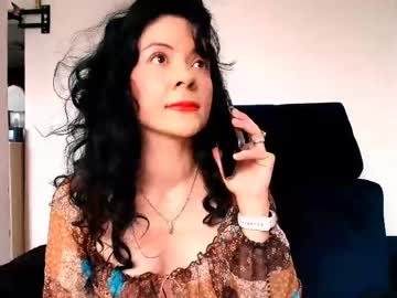 Miabeautyxxx Chaturbate stream image from April 14, 2026